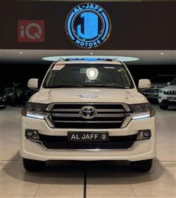 تۆیۆتا لاند کروزەر